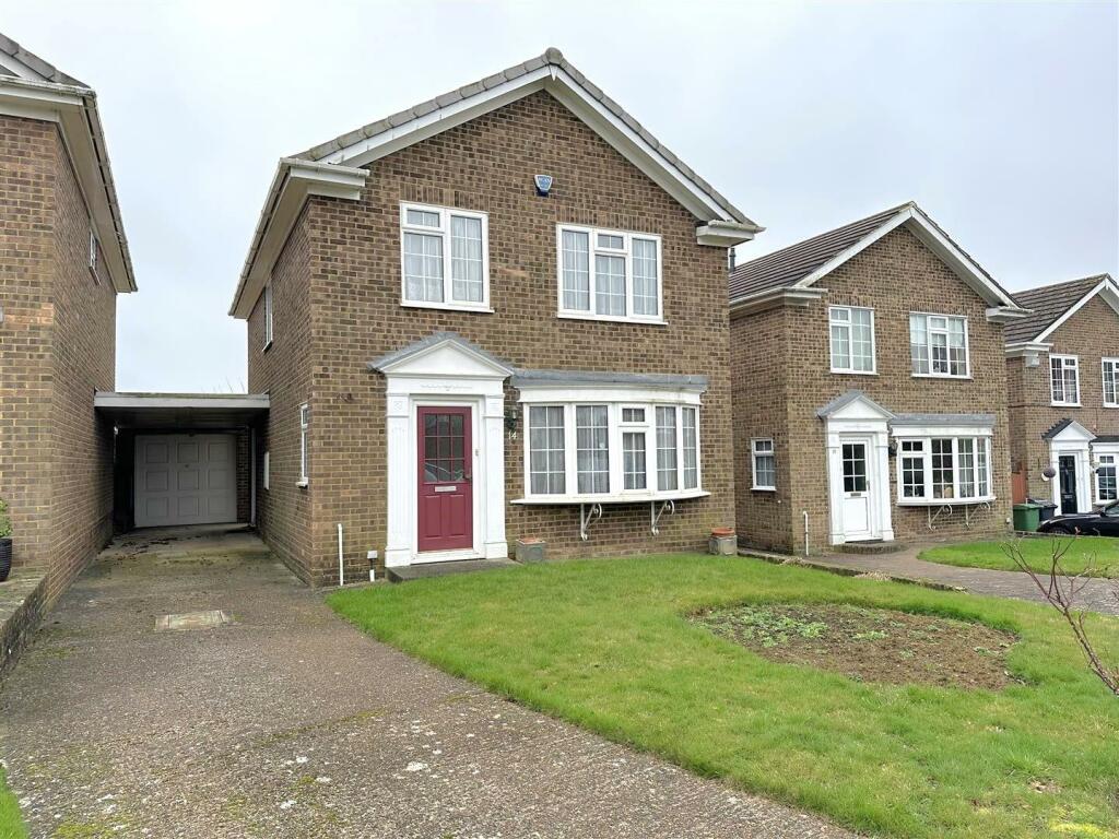 4 bedroom detached house for sale in Bray Gardens, Loose, ME15