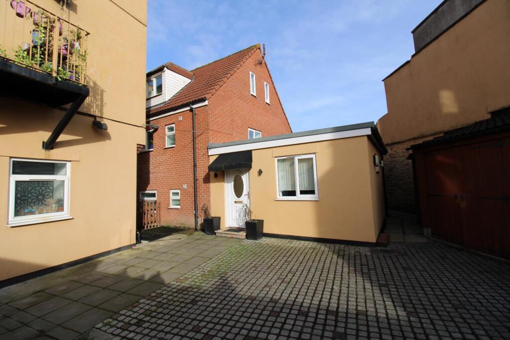 Additional property image - Robertson Road, Easton, Bristol, BS5 6JZ