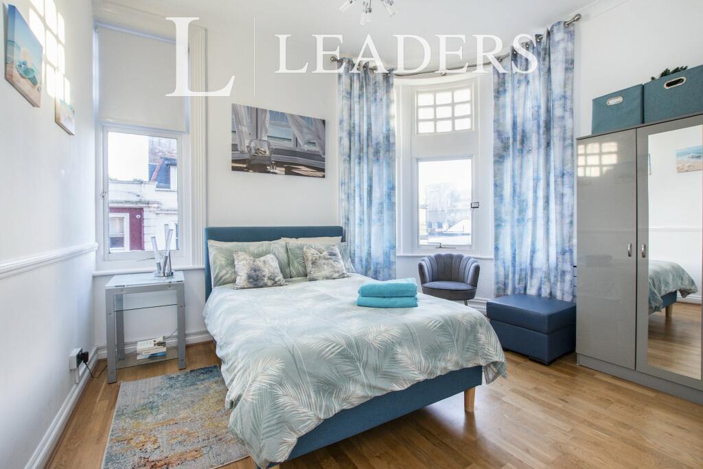 Additional property image - Dalkeith Steps, Bournemouth