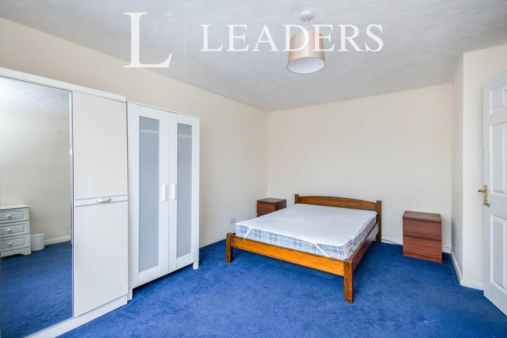 Additional property image - Wilson Road, Bournemouth