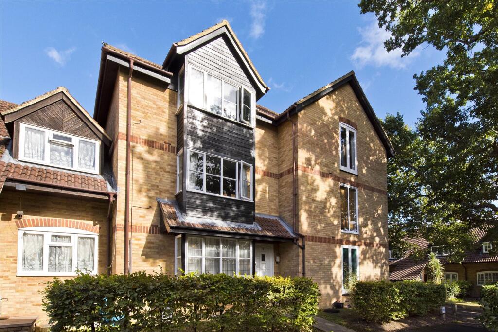 Main image of property: Compton Gardens, Addlestone, Surrey, KT15