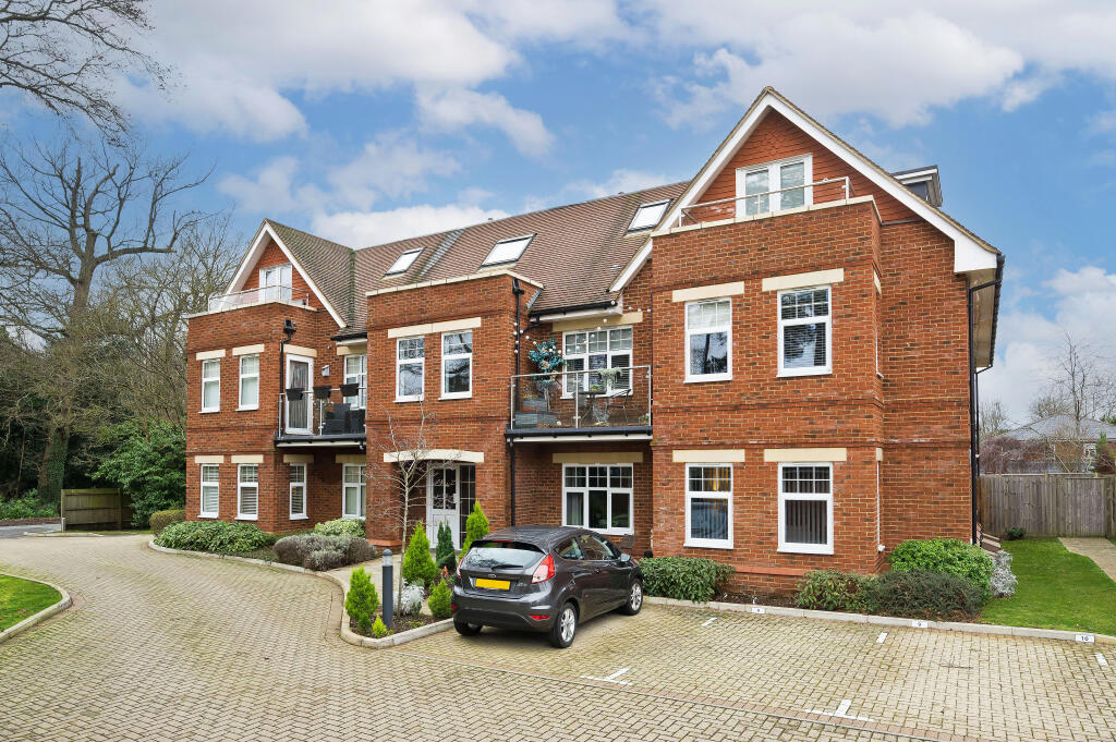 Main image of property: Crossways, St Marks Road, Binfield, Bracknell, RG42