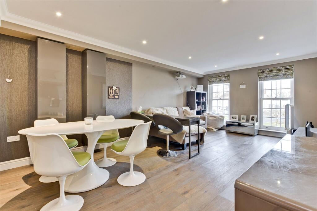 Main image of property: 76 High Street, Esher, Surrey, KT10