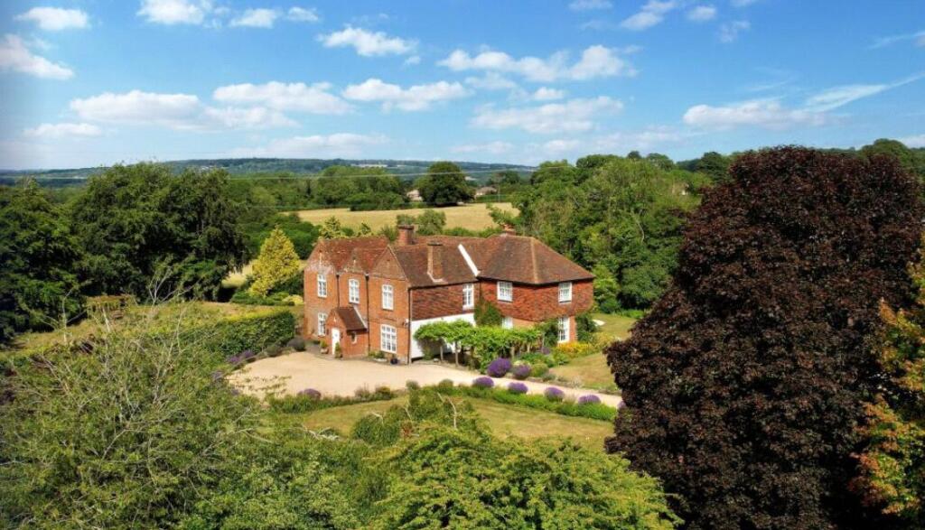 Main image of property: Farnham, Hampshire, GU10