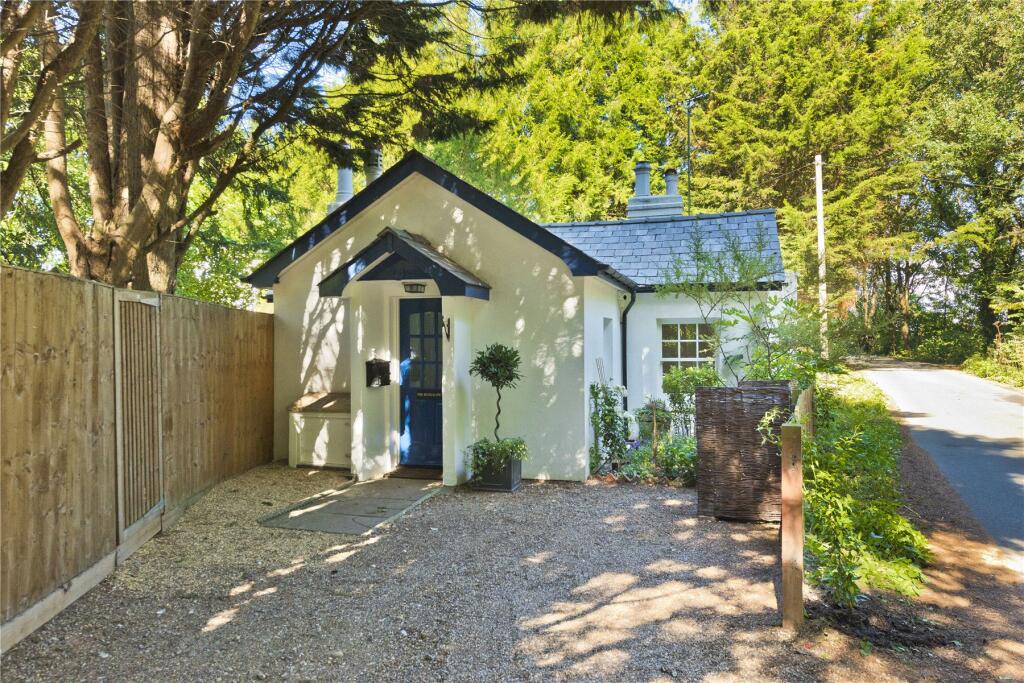 Main image of property: Old Common Road, Cobham, Surrey, KT11