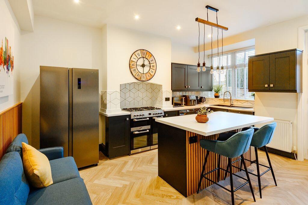 Main image of property: Room 2, 188 Stockport Road East 