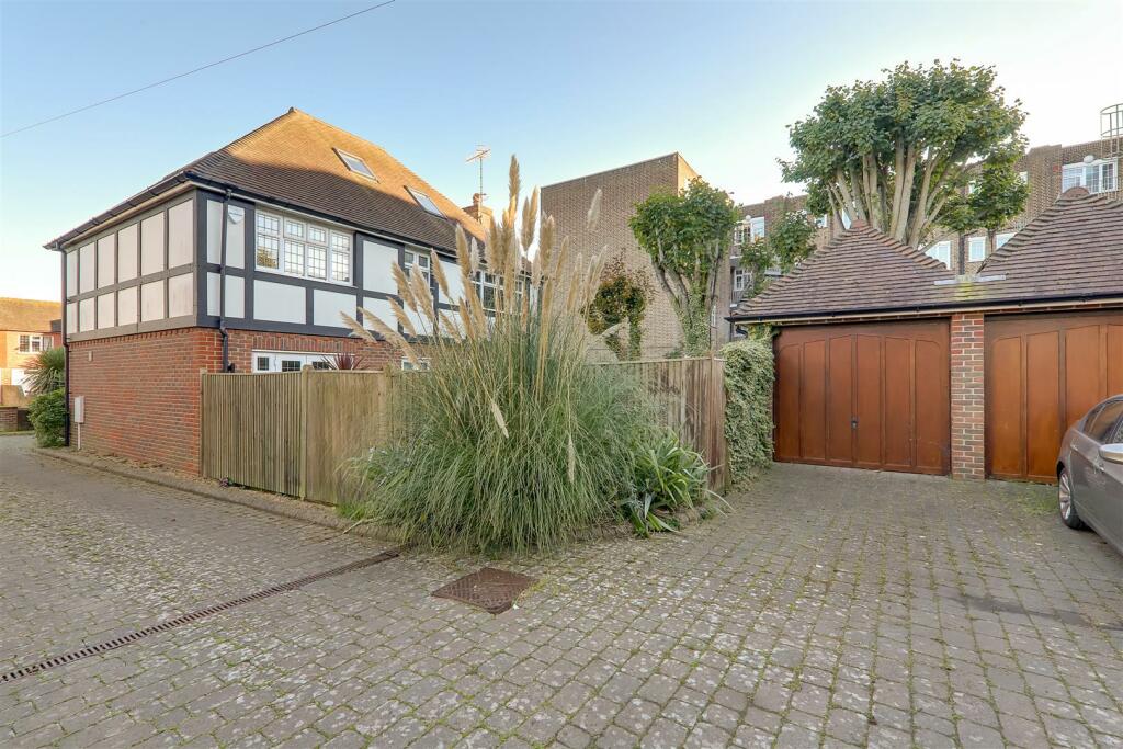 Additional property image - High Beeches, Worthing