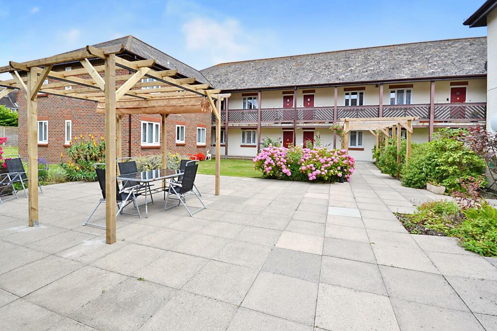 1 bedroom retirement property for sale in The Cloisters, Carnegie Gardens, Worthing, BN14
