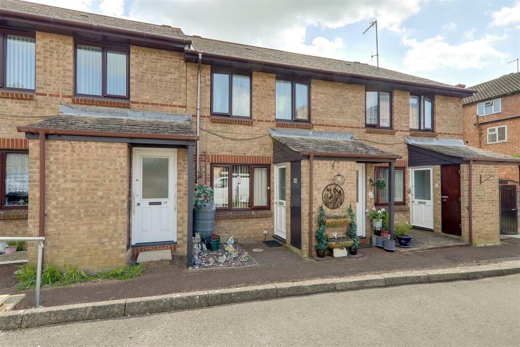 1 bedroom retirement property for sale in Penrith Court, Broadwater