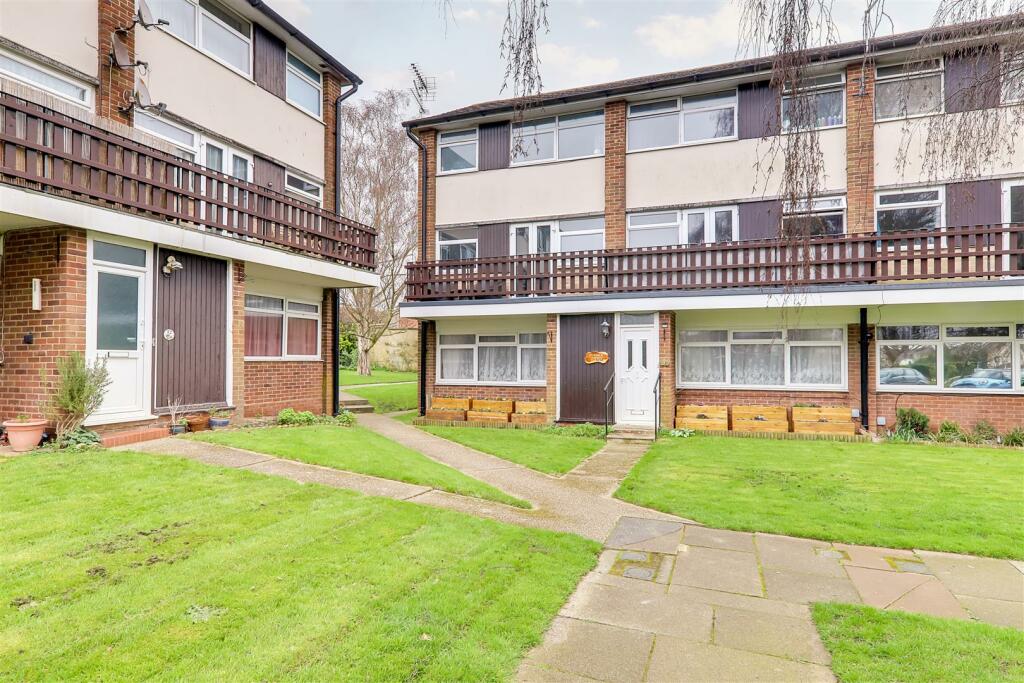 2 bedroom for rent in Exmoor Court, Exmoor Drive, Worthing, BN13