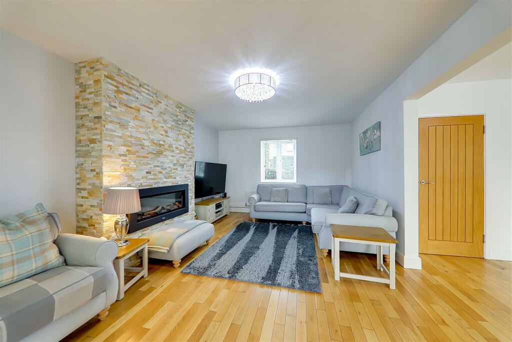 Additional property image - Hillside Avenue, Worthing