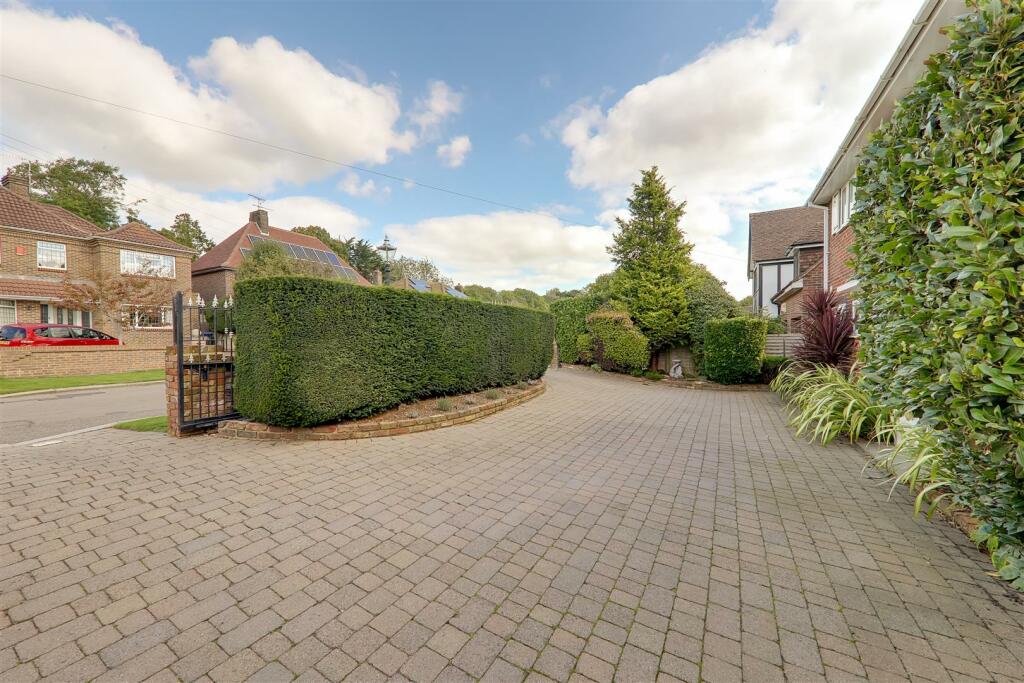 Additional property image - Hillside Avenue, Worthing