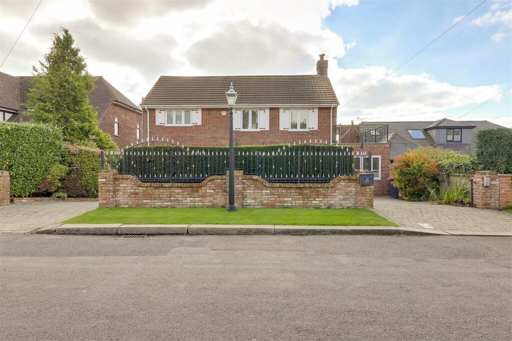 Additional property image - Hillside Avenue, Worthing