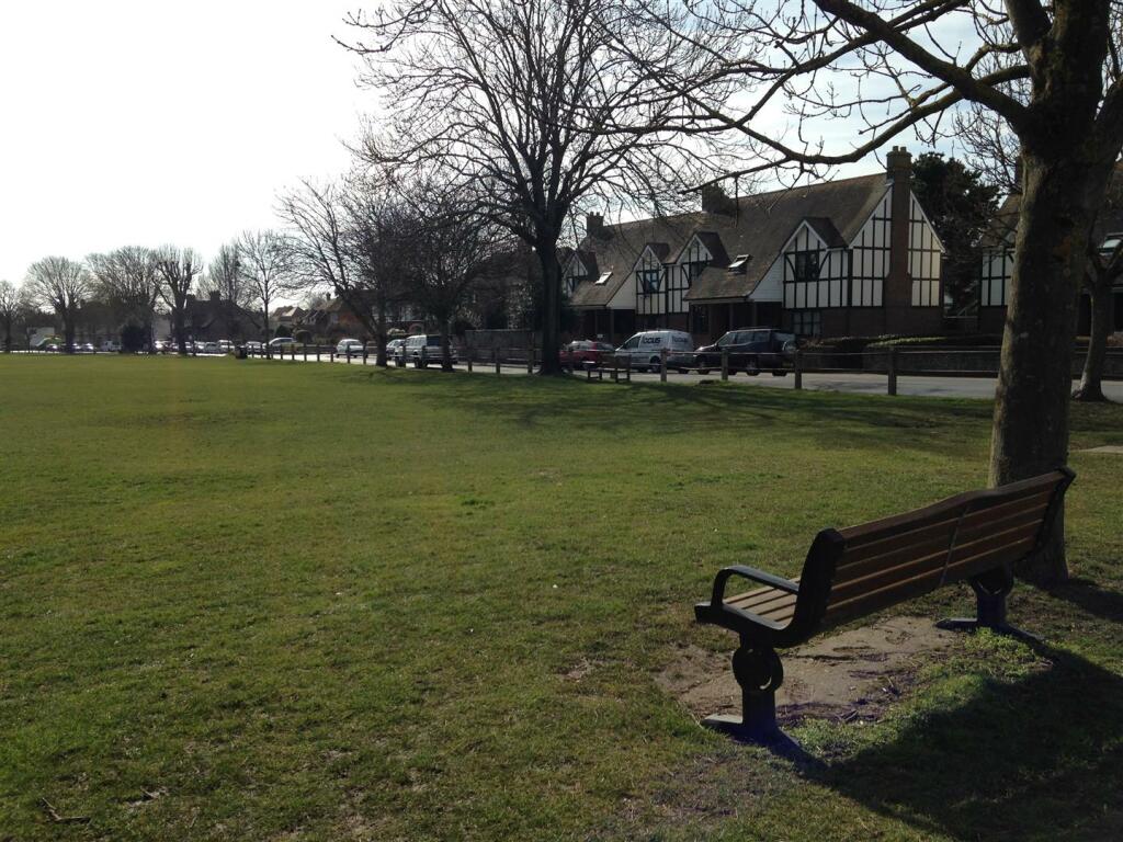 Additional property image - Southview Close, Southwick, Brighton