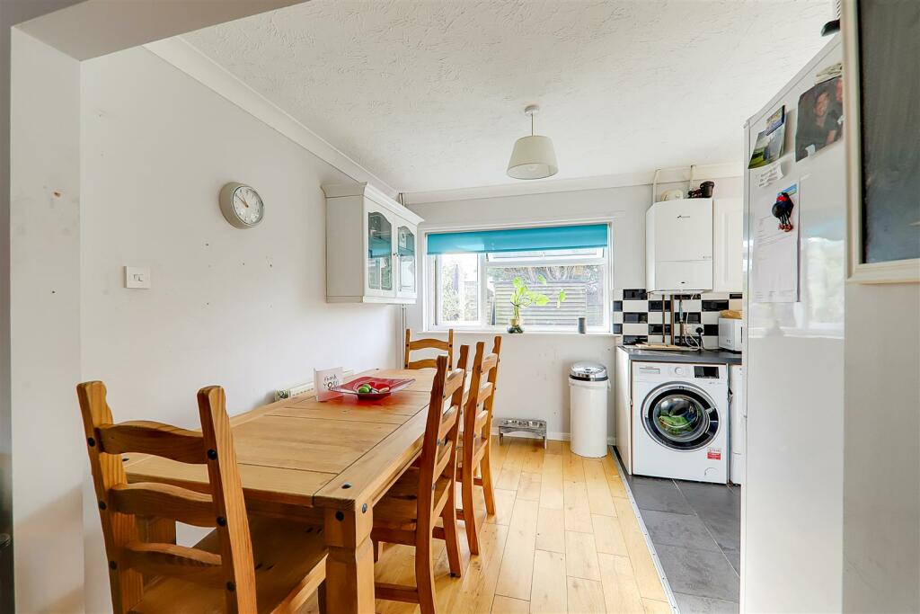 Additional property image - Barn Close, Worthing