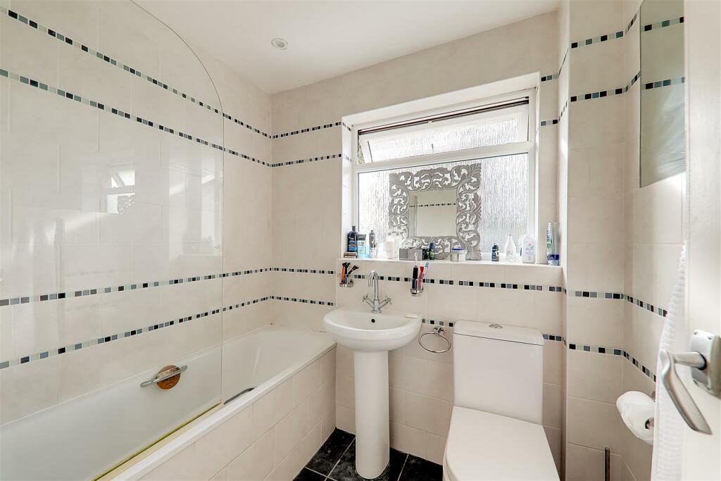 Additional property image - Barn Close, Worthing