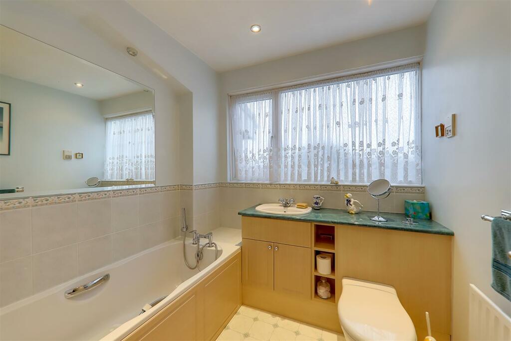 Additional property image - Sompting Avenue, Worthing
