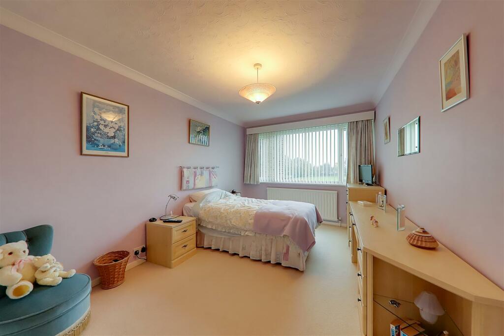 Additional property image - Sompting Avenue, Worthing