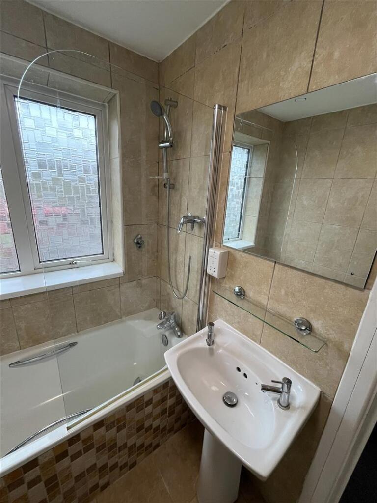 Additional property image - Southview Close, Southwick, Brighton