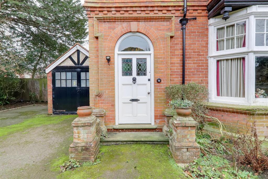 Additional property image - Parkfield Road, Tarring, Worthing