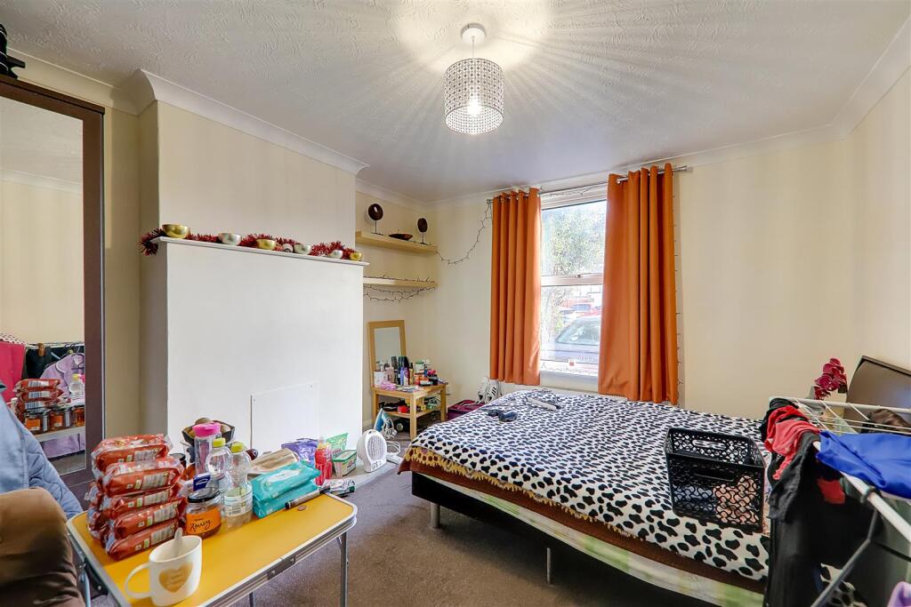Additional property image - Thurlow Road, Worthing, BN11