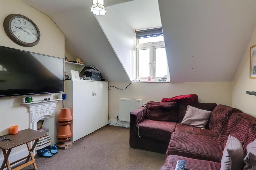 Additional property image - Thurlow Road, Worthing, BN11
