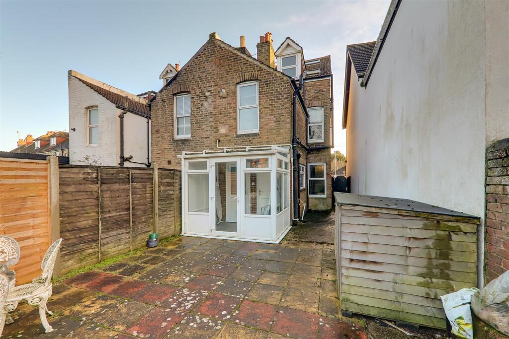 Additional property image - Thurlow Road, Worthing, BN11