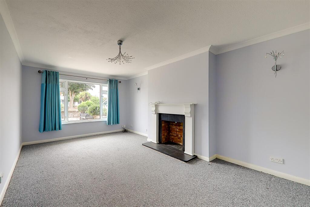 Additional image 2 of Alinora Avenue, Goring-By-Sea, Worthing