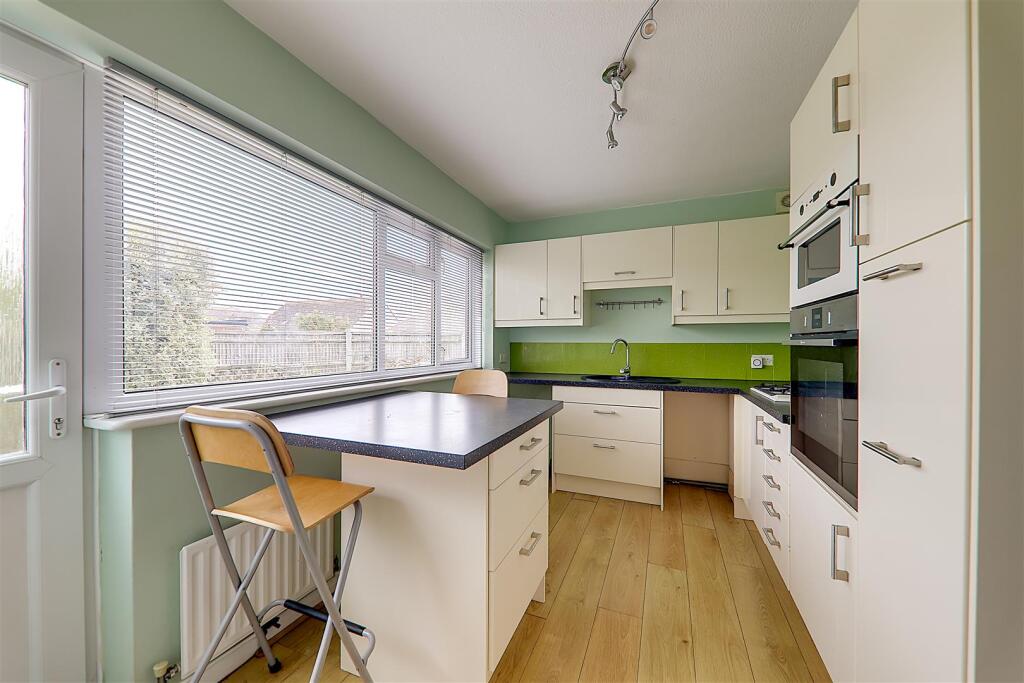 Additional image 6 of Alinora Avenue, Goring-By-Sea, Worthing