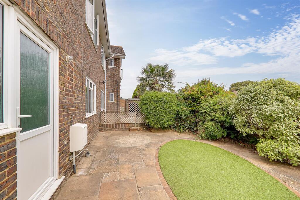 Additional image 8 of Alinora Avenue, Goring-By-Sea, Worthing
