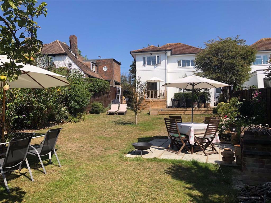 4 bedroom detached house for sale in Arundel Road, Worthing, West