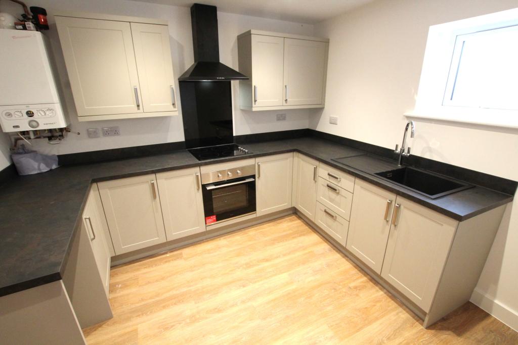 2 bedroom town house for sale in Guild Mews, BurtononTrent, DE14