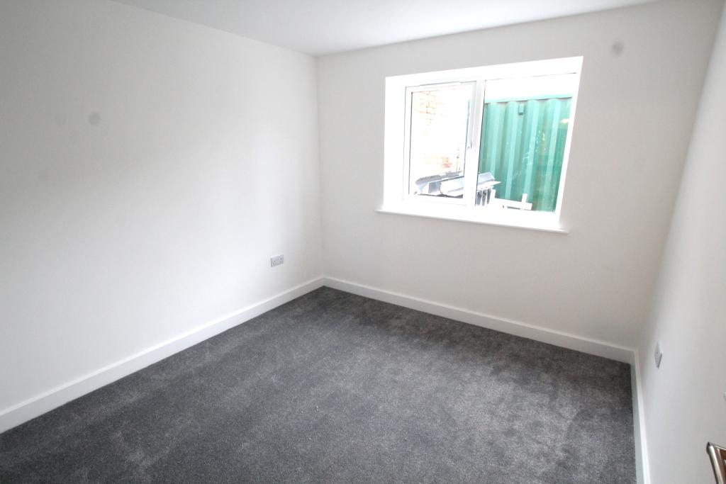 2 bedroom town house for sale in Guild Mews, BurtononTrent, DE14