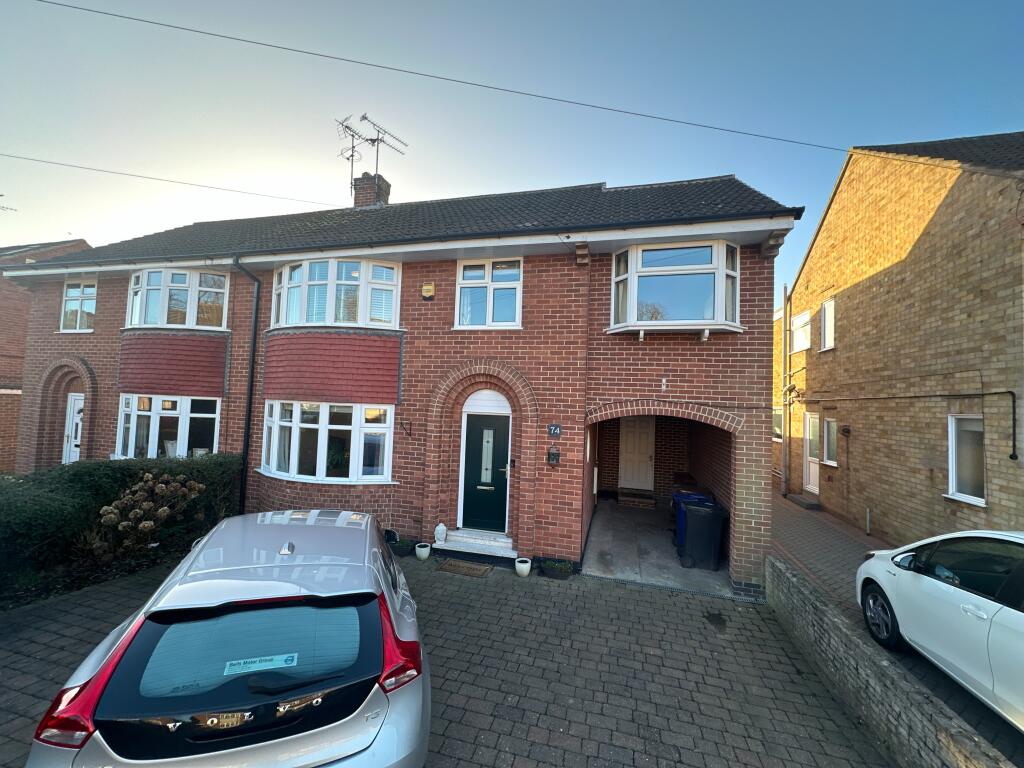 5 bedroom semidetached house for sale in The Lawns, Rolleston on Dove