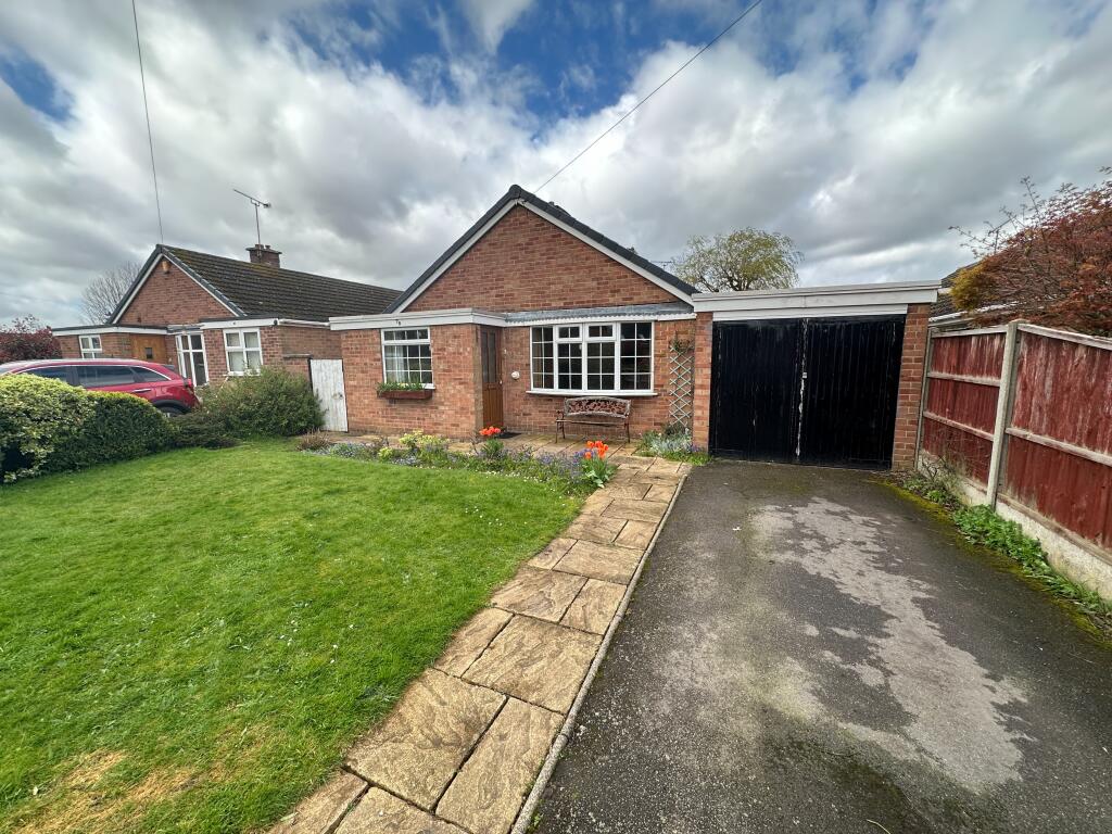 4 bedroom bungalow for sale in Duck Street, Egginton, Derby, DE65