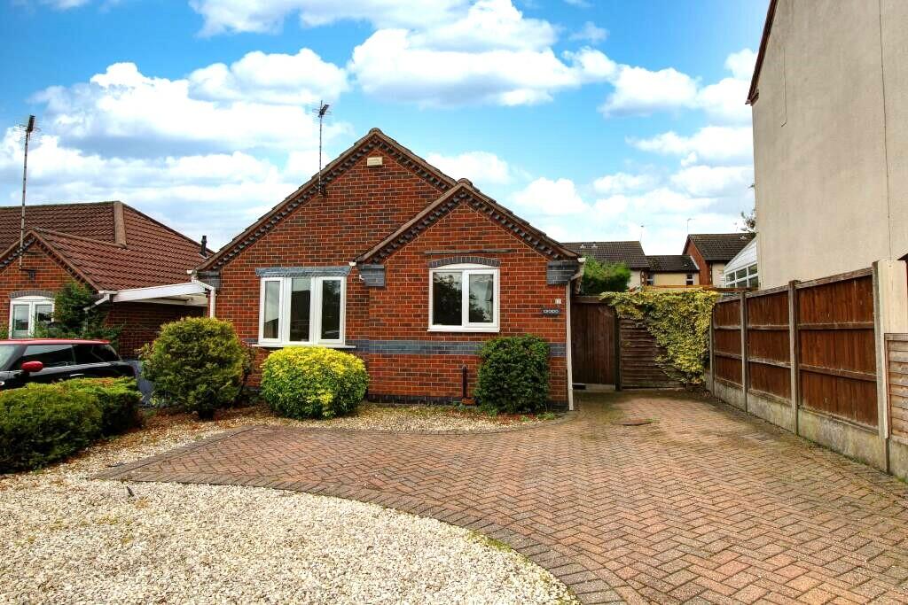2 bedroom detached bungalow for sale in Brooks Lane, Whitwick, LE67