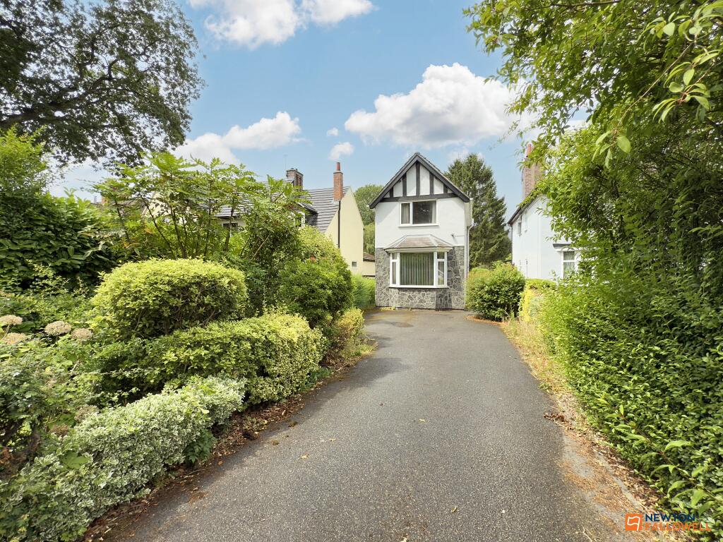 Main image of property: Meadow Lane, Coalville, LE67