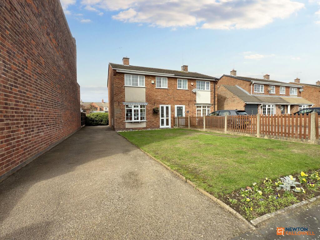 Main image of property: Oxford Street, Coalville, LE67