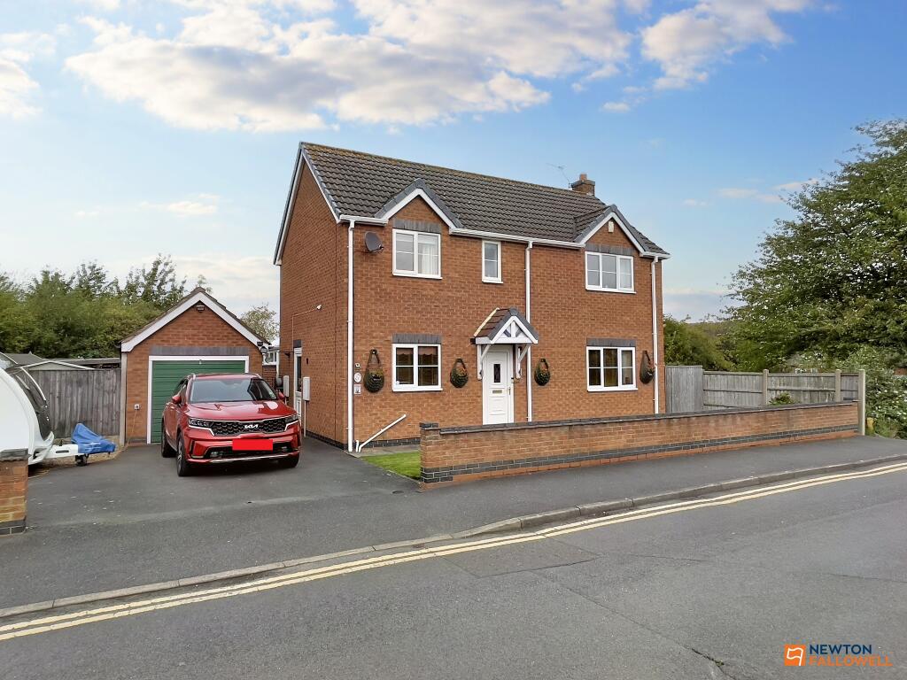 3 bedroom detached house for sale in School Lane, Whitwick, LE67