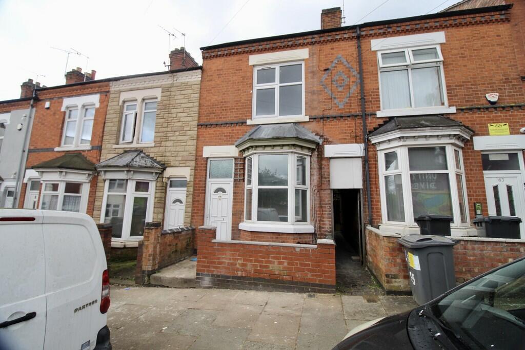 3 bedroom terraced house for rent in Gaul Street, West End, Leicester, LE3