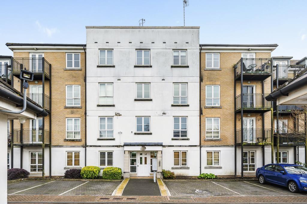 Main image of property: Knaphill, Woking, GU21