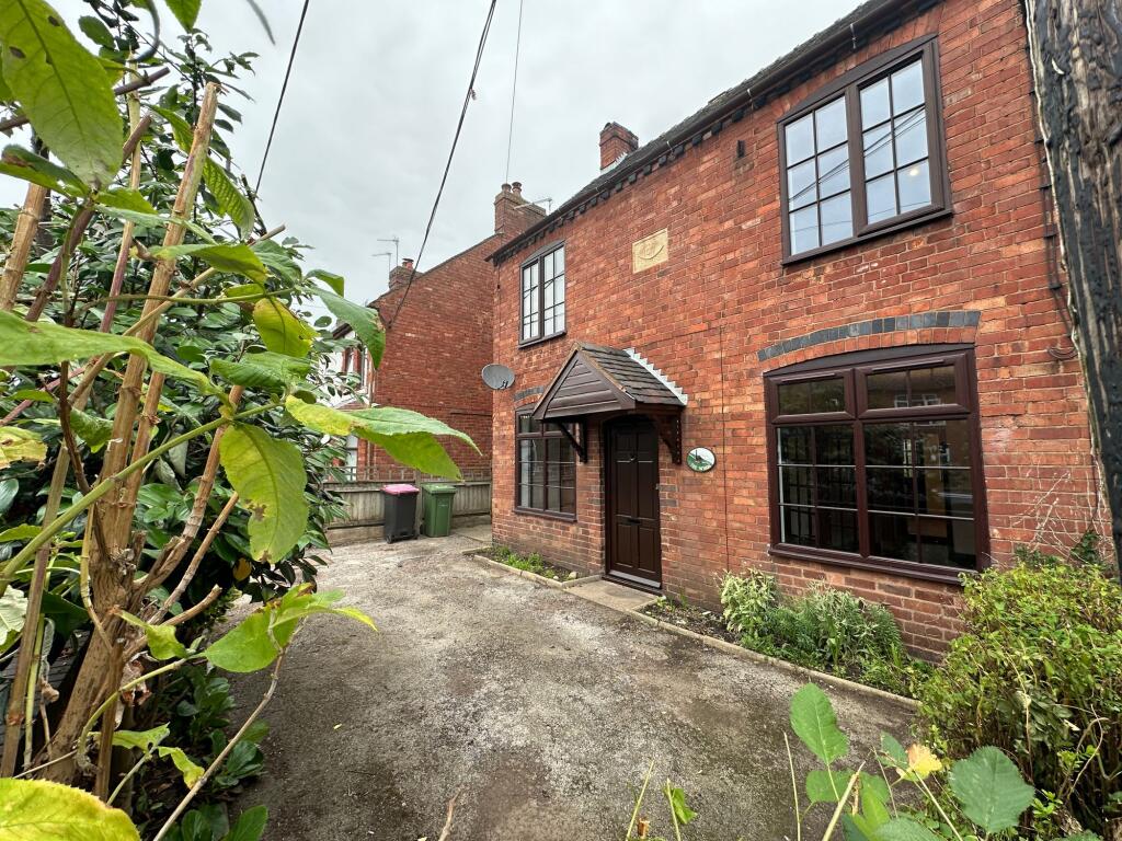 Main image of property: The Whigs, 39 Tamworth Road, Wood End. CV9 2QH