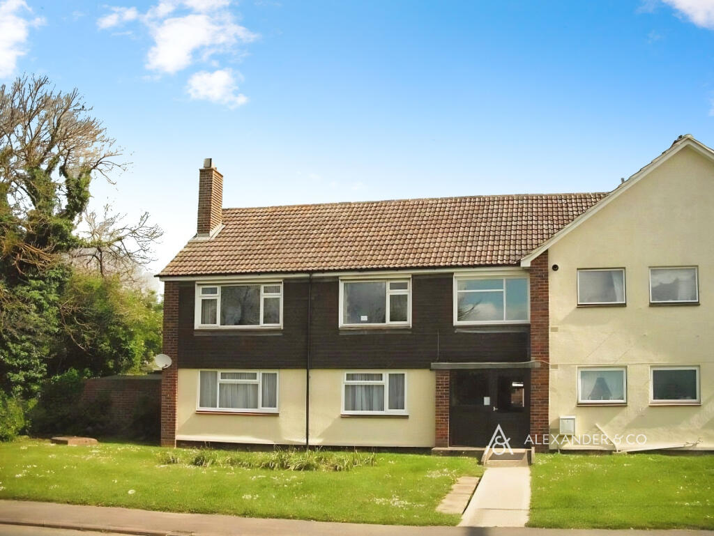 Main image of property: Lodden Close, Bicester, OX26
