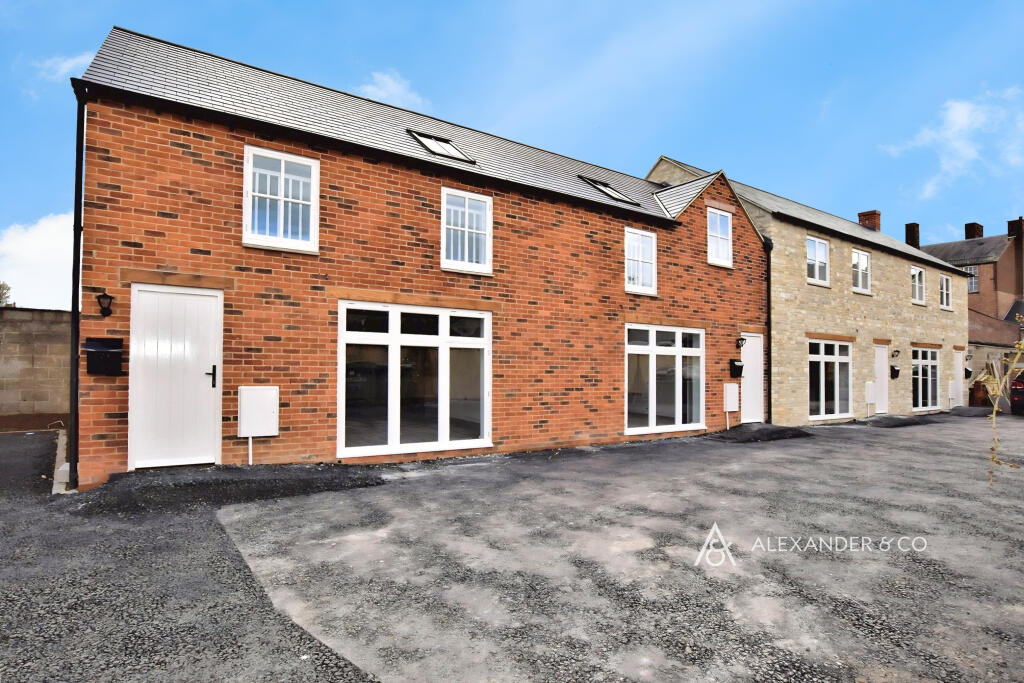Main image of property: Cherry Tree Mews, Bicester, OX26