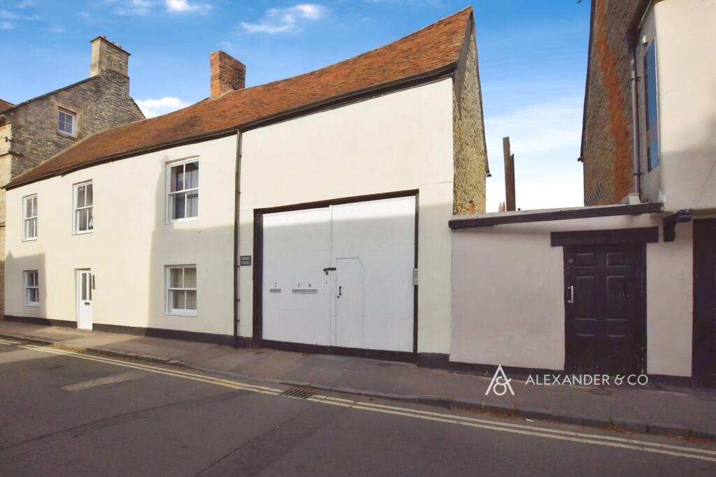 Main image of property: Webb Court, Causeway, Bicester, OX26