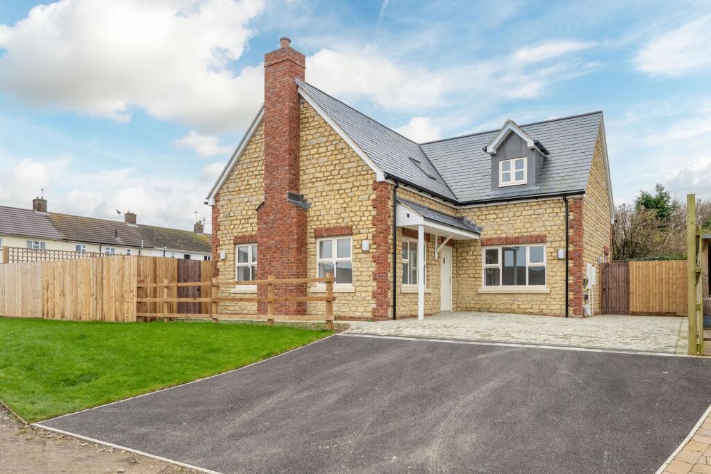 Main image of property: London Road, Bozeat, NN29