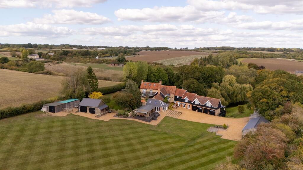 Main image of property: Eakley Lanes, Stoke Goldington, MK16