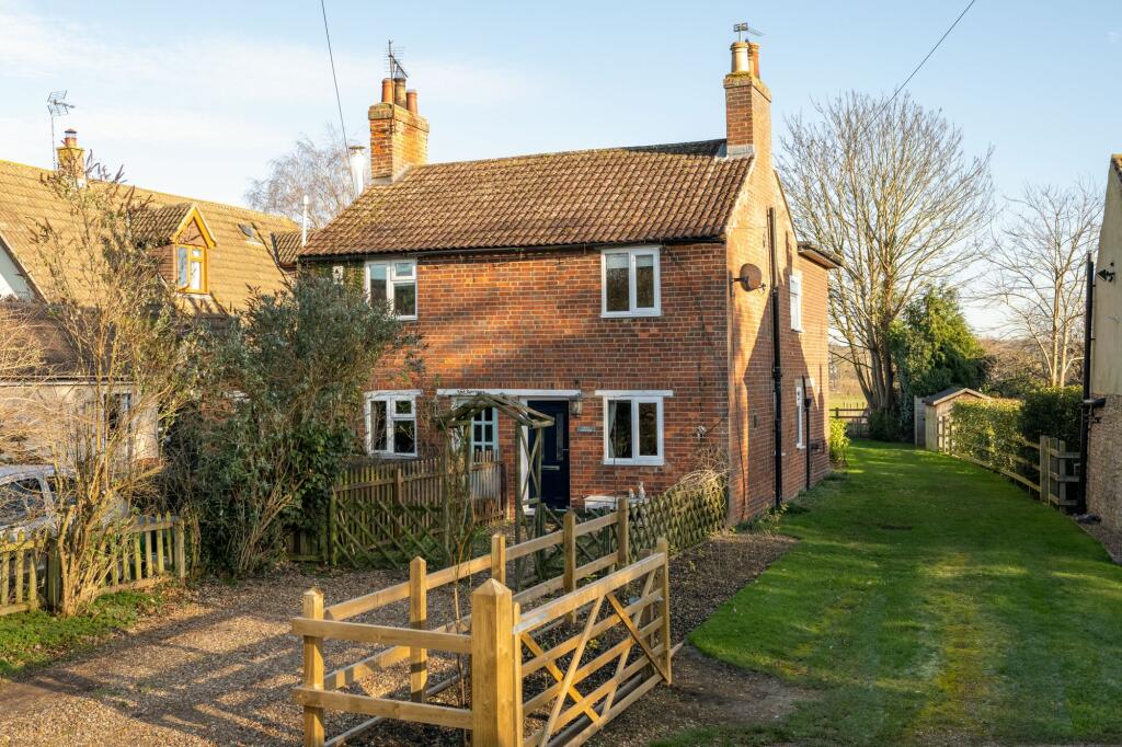 2 bedroom semidetached house for sale in Moor End Road, Radwell, MK43