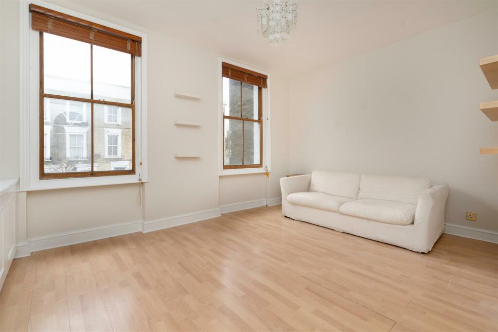 2 bedroom flat for rent in Offord Road, Kings Cross, N1