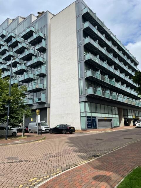 Main image of property: Clippers Quay, Manchester, Greater Manchester, M50